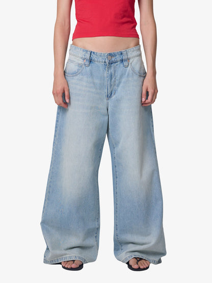 99 Mega Baggy Brittney Jeans
