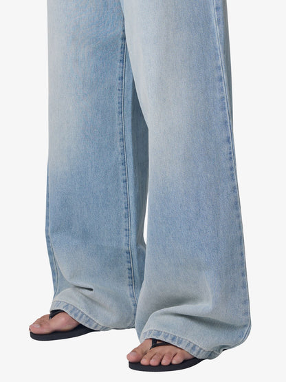 99 Mega Baggy Brittney Jeans