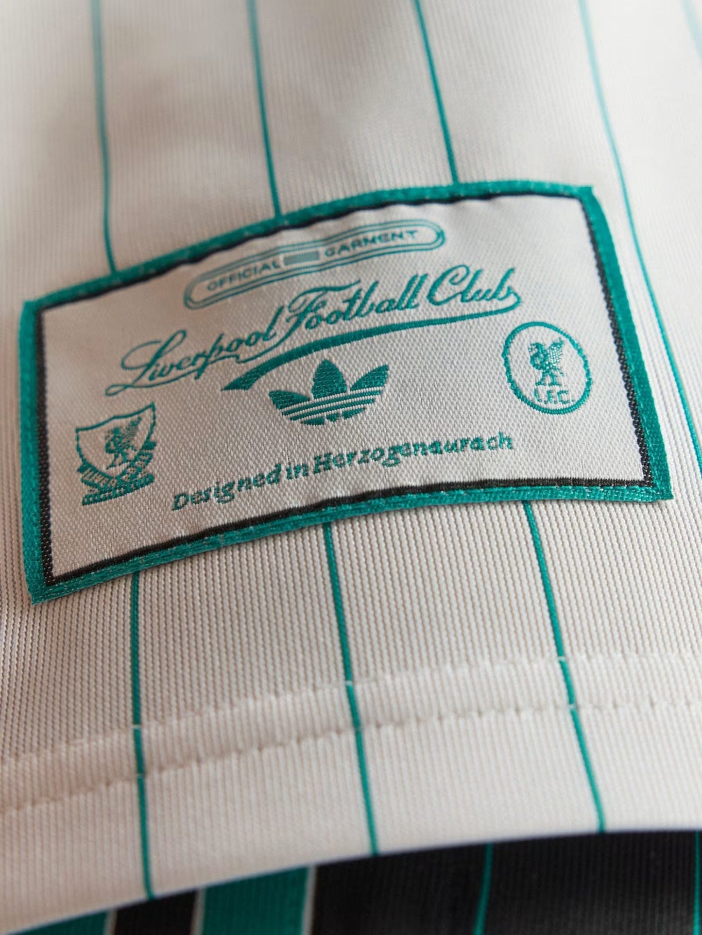 Liverpool FC Icon Jersey